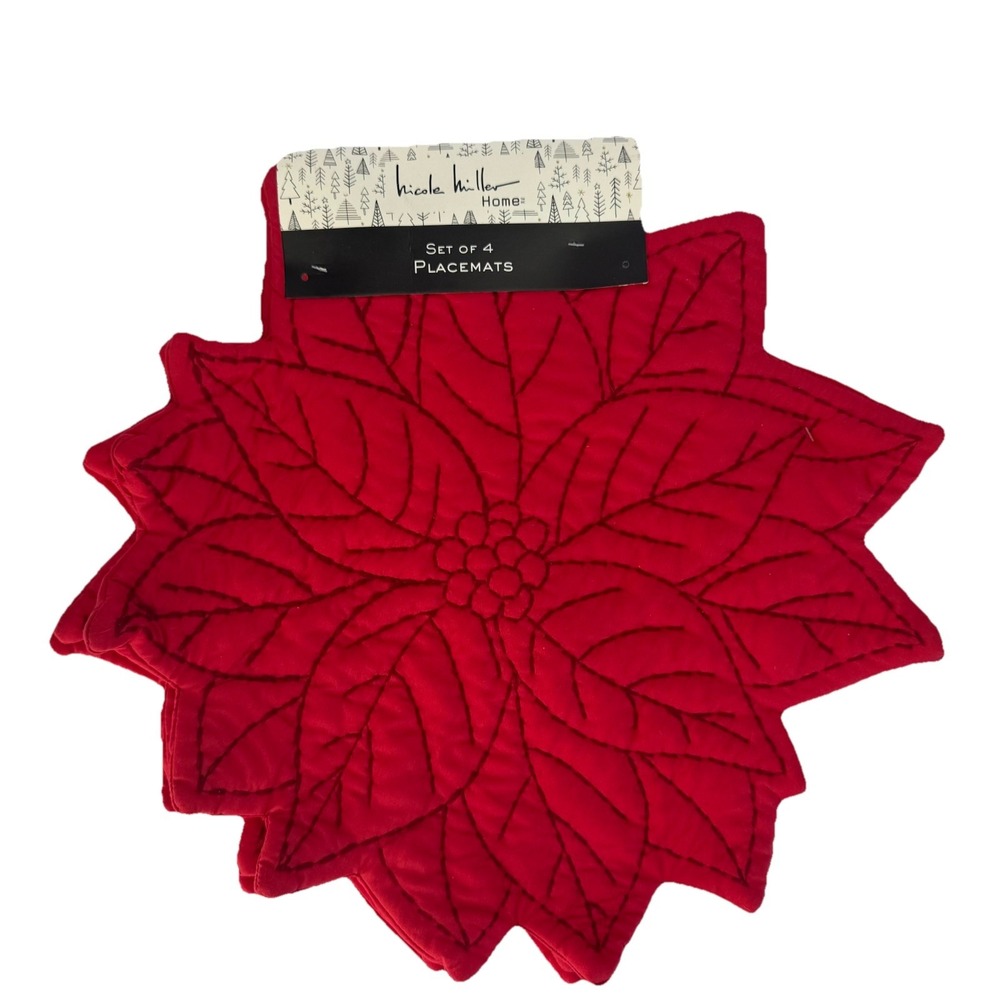 Nicole Miller Christmas Poinsettia Placemats‎ Table Decor RED 100% POLYESTER NWT